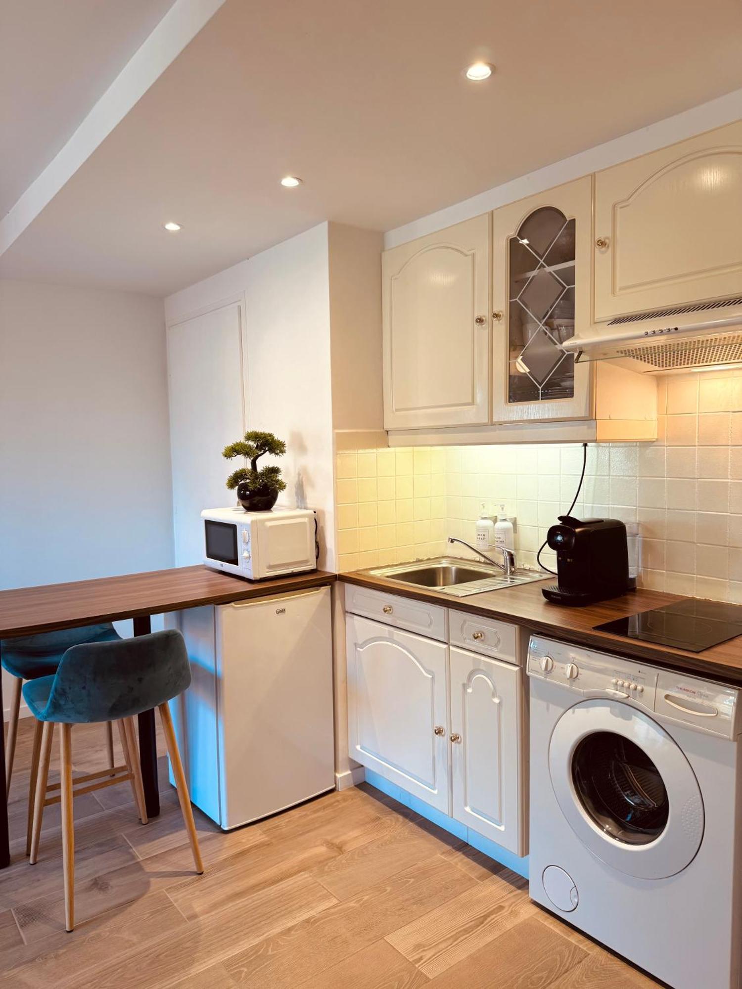 Claelle Appartment - 200M Beach Mandelieu Zewnętrze zdjęcie