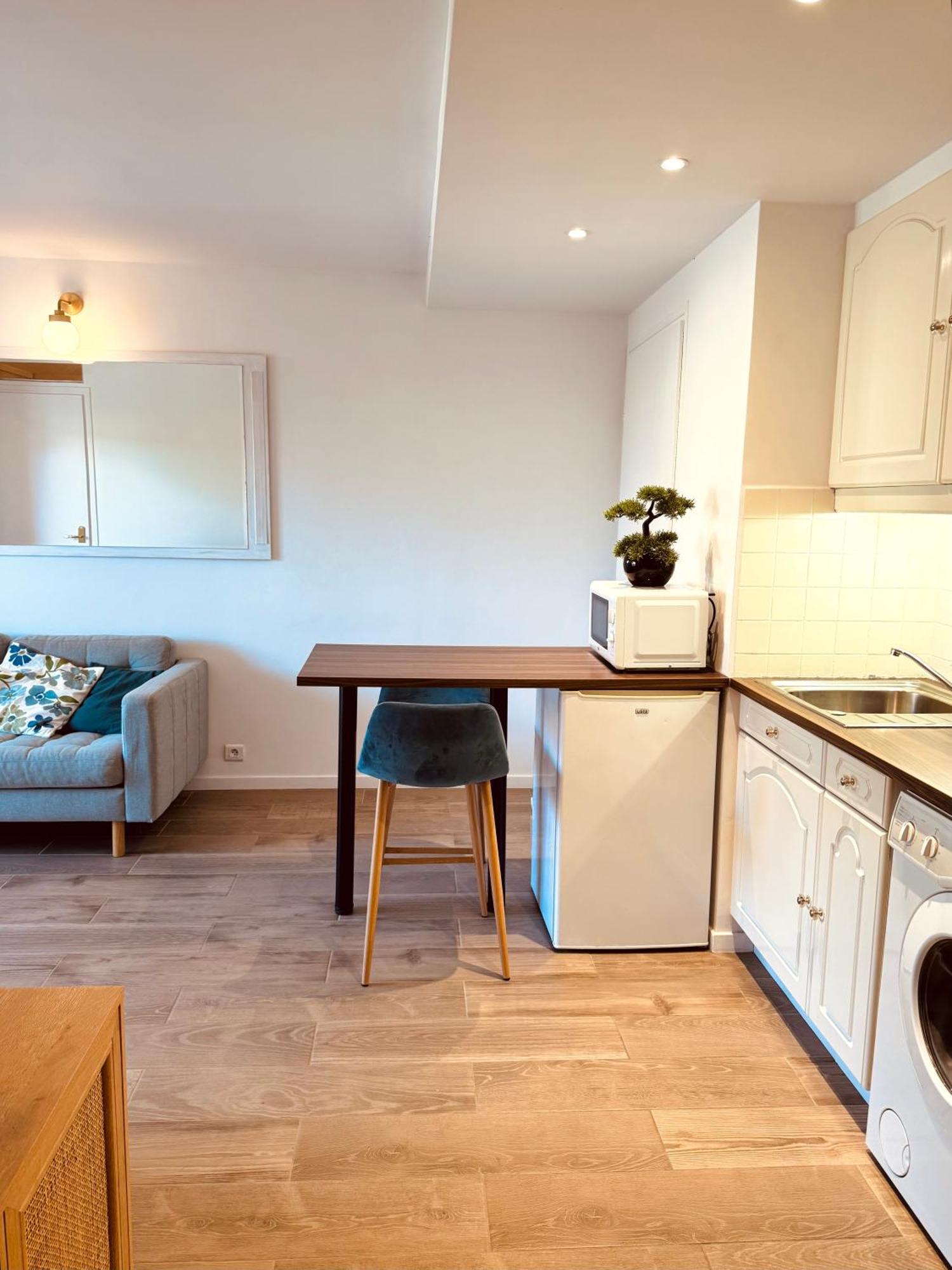 Claelle Appartment - 200M Beach Mandelieu Zewnętrze zdjęcie